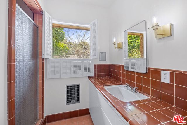 11623 Canton Place, Studio City, CA 91604