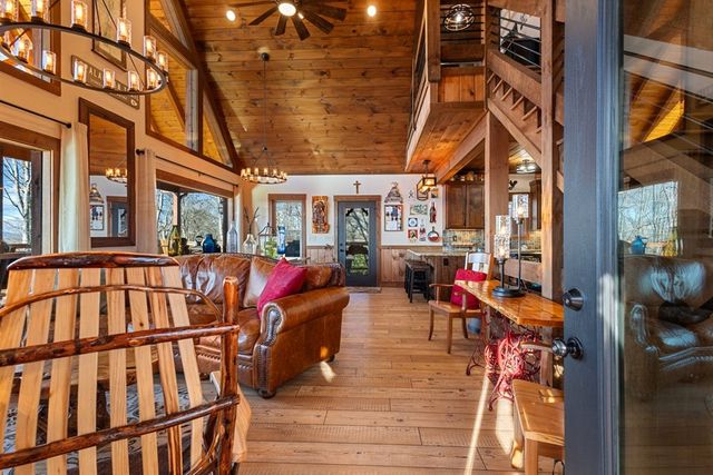 729 Wilderness Creek Way, Murphy, NC 28906