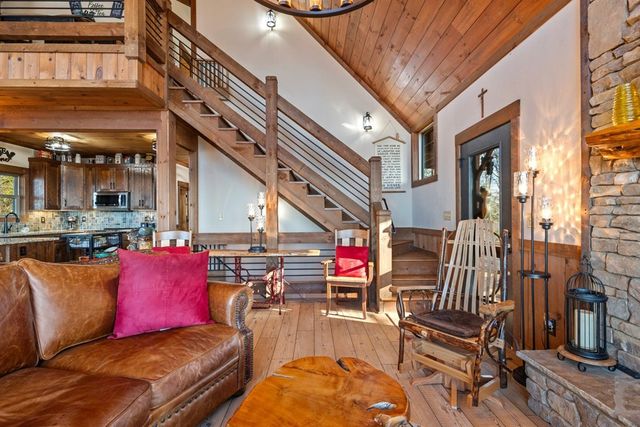 729 Wilderness Creek Way, Murphy, NC 28906