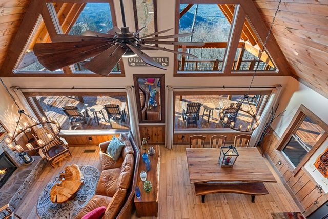 729 Wilderness Creek Way, Murphy, NC 28906