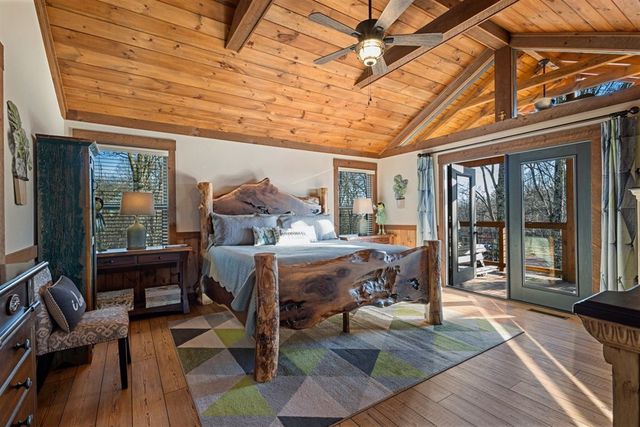 729 Wilderness Creek Way, Murphy, NC 28906