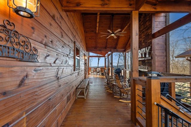 729 Wilderness Creek Way, Murphy, NC 28906