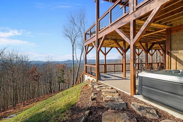 729 Wilderness Creek Way, Murphy, NC 28906