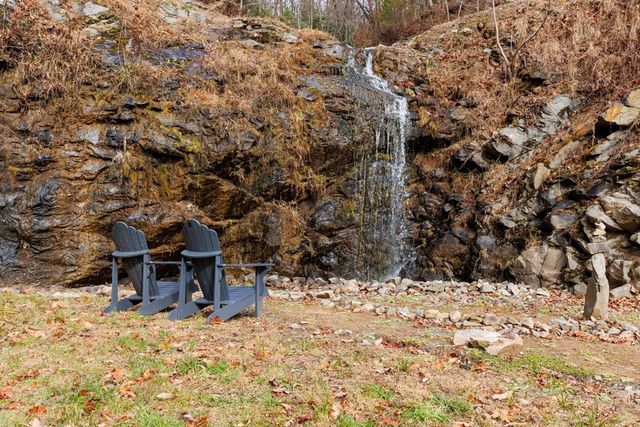 729 Wilderness Creek Way, Murphy, NC 28906