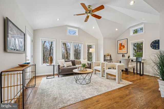 11715 STONINGTON PL, Silver Spring, MD 20902