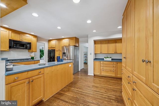 11715 STONINGTON PL, Silver Spring, MD 20902