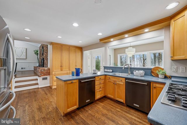 11715 STONINGTON PL, Silver Spring, MD 20902