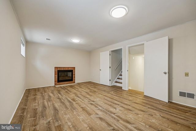 11715 STONINGTON PL, Silver Spring, MD 20902