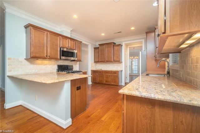 204 Jordan Ridge Way, Jamestown, NC 27282