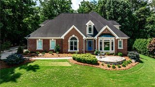 215 Settindown Court, Roswell, GA 30075