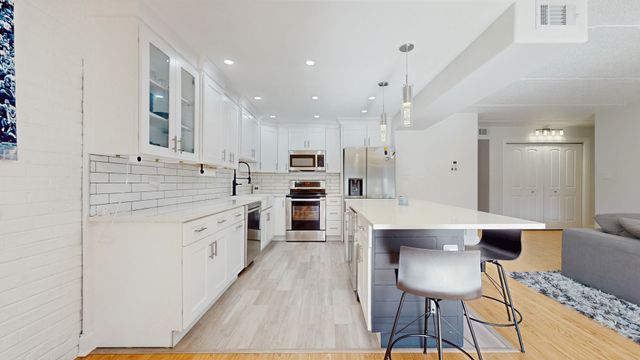 11104 O Gorman Drive 41B, Palos Hills, IL 60465