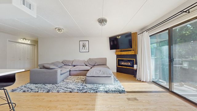 11104 O Gorman Drive 41B, Palos Hills, IL 60465