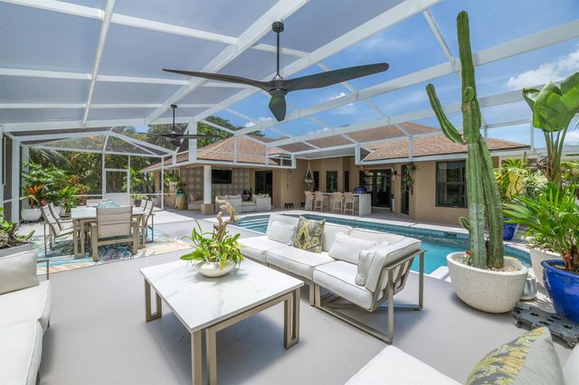 14800 April Drive, Loxahatchee Groves, FL 33470