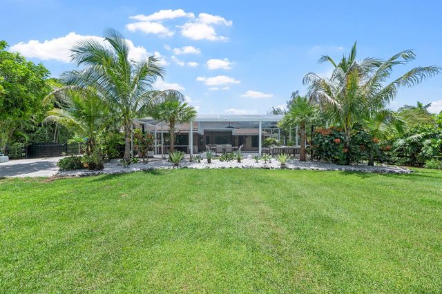 14800 April Drive, Loxahatchee Groves, FL 33470