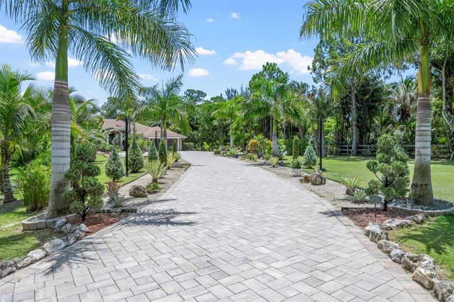 14800 April Drive, Loxahatchee Groves, FL 33470