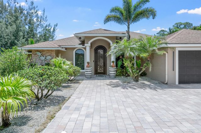 14800 April Drive, Loxahatchee Groves, FL 33470