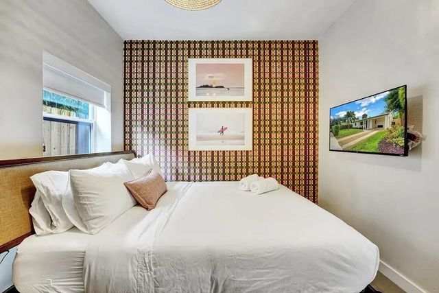 820 NE 17th Street, Fort Lauderdale, FL 33305