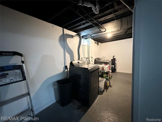 28417 Barton Street, Garden City, MI 48135