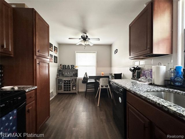 28417 Barton Street, Garden City, MI 48135