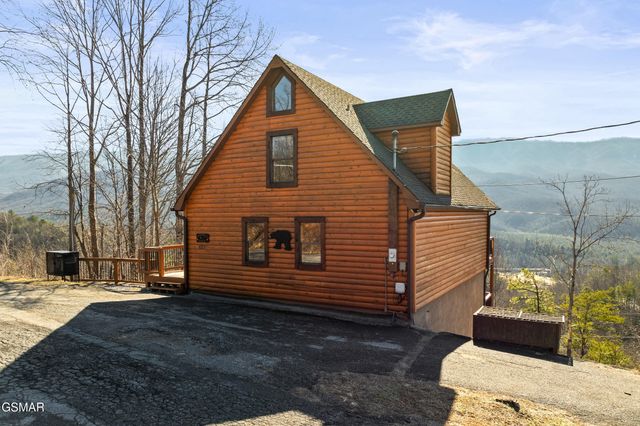 829 Red Fox Trl, Gatlinburg, TN 37738