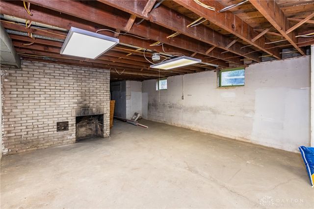 7811 Peters Pike, Butler Twp, OH 45414