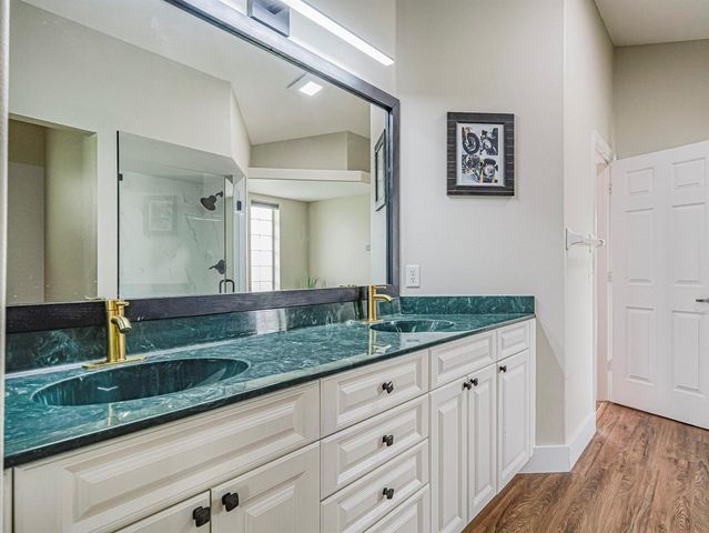 4460 SW 12th Manor SW, Vero Beach, FL 32968