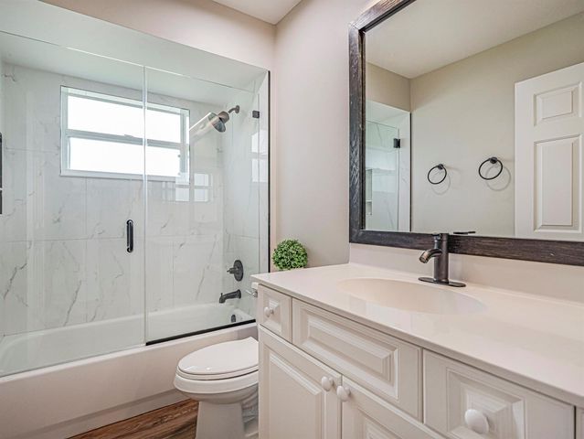 4460 SW 12th Manor SW, Vero Beach, FL 32968