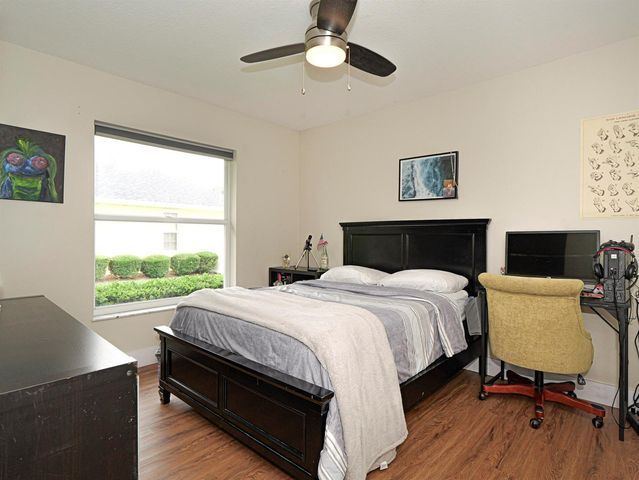 4460 SW 12th Manor SW, Vero Beach, FL 32968