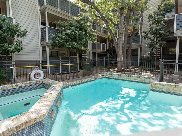 1404 Norwalk LN 212, Austin, TX 78703