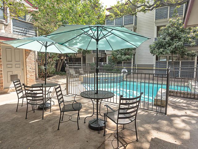 1404 Norwalk LN 212, Austin, TX 78703