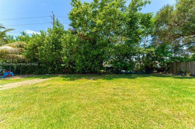 15543 SW 107th Ct, Miami, FL 33157