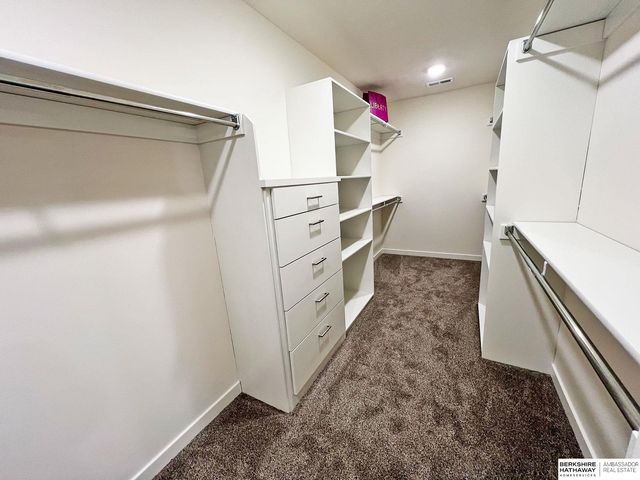 6610 S 200th Avenue, Omaha, NE 68135