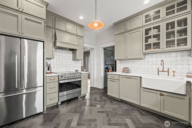 5022 N 26th Street, Tacoma, WA 98407