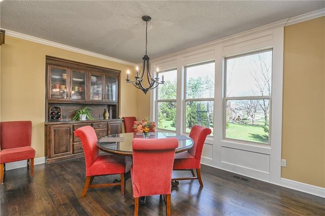 15721 Ballentine Street, Overland Park, KS 66221