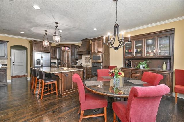 15721 Ballentine Street, Overland Park, KS 66221