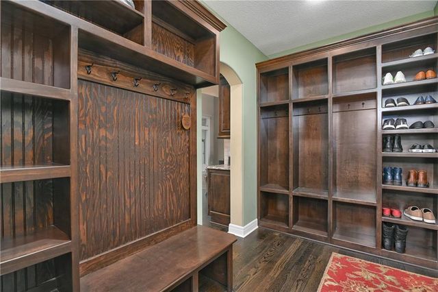 15721 Ballentine Street, Overland Park, KS 66221