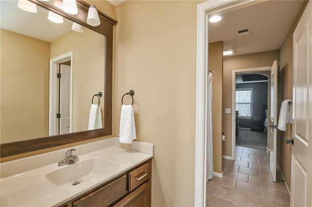 15721 Ballentine Street, Overland Park, KS 66221