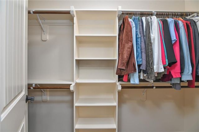 15721 Ballentine Street, Overland Park, KS 66221