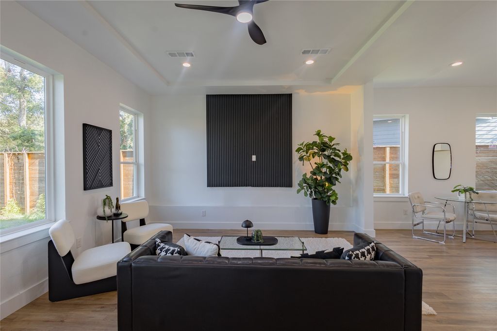 3604 Wendelkin Street, Dallas, TX 75215
