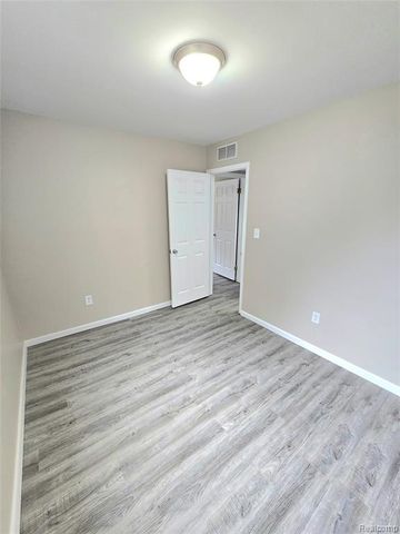 25815 Firwood Avenue, Warren, MI 48089