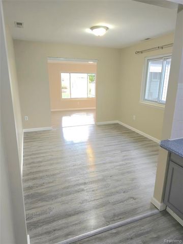 25815 Firwood Avenue, Warren, MI 48089