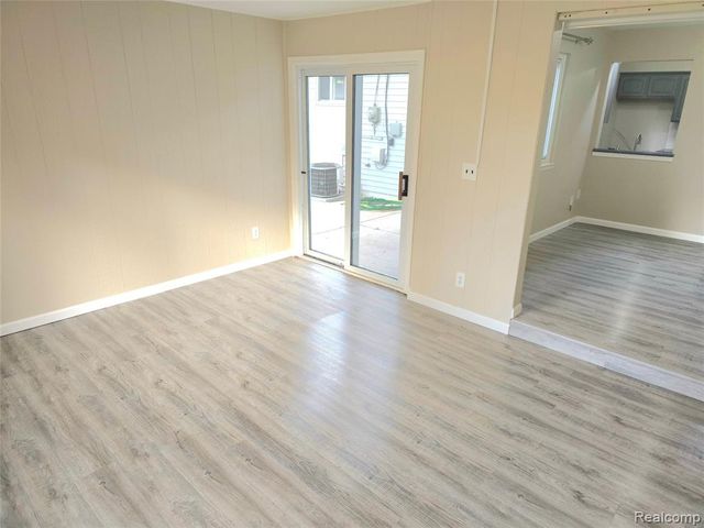 25815 Firwood Avenue, Warren, MI 48089