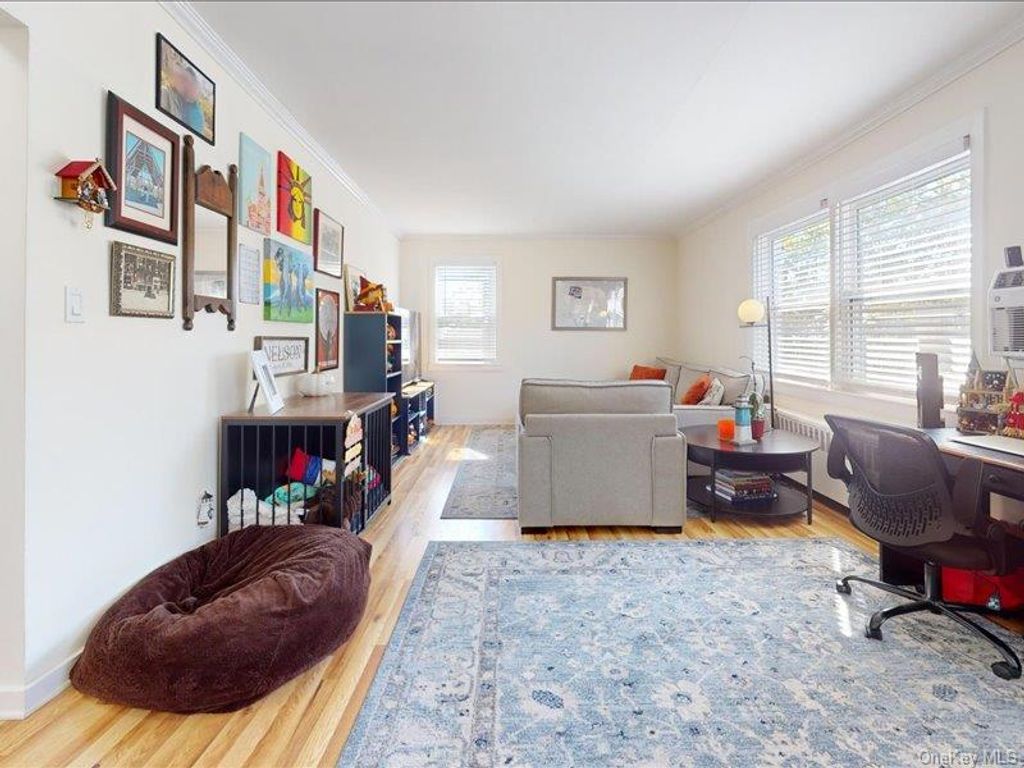 251-29 71st Avenue 112B, Bellerose, NY 11426 — photo 2