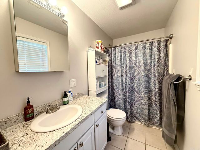 206 N Vine Street, Mountain View, AR 72560