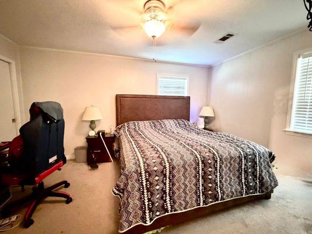 206 N Vine Street, Mountain View, AR 72560