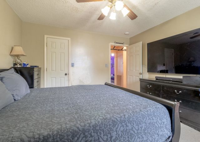 1030 Mile High Dr, Clarksville, TN 37042