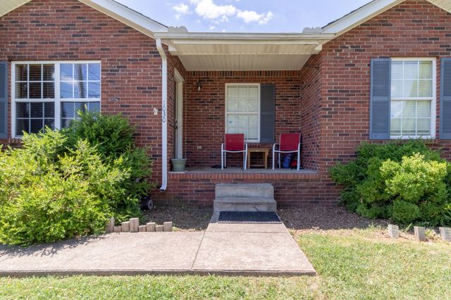 1030 Mile High Dr, Clarksville, TN 37042
