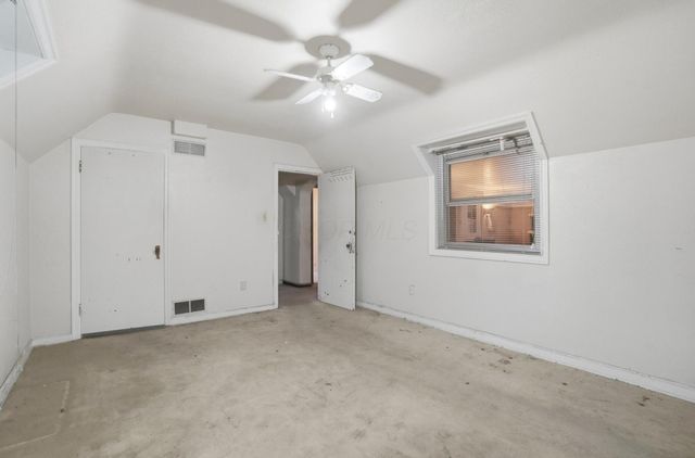 1089 Wellington Boulevard, Columbus, OH 43219