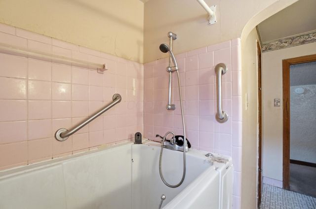 1089 Wellington Boulevard, Columbus, OH 43219