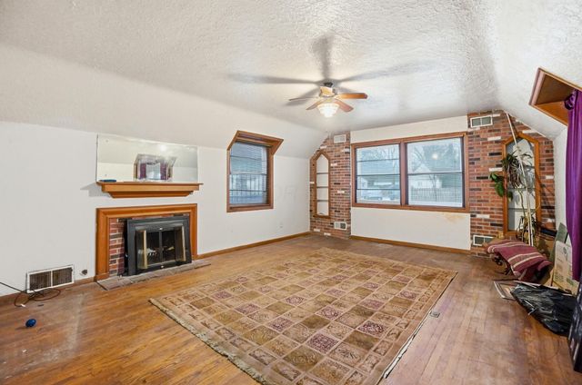 1089 Wellington Boulevard, Columbus, OH 43219